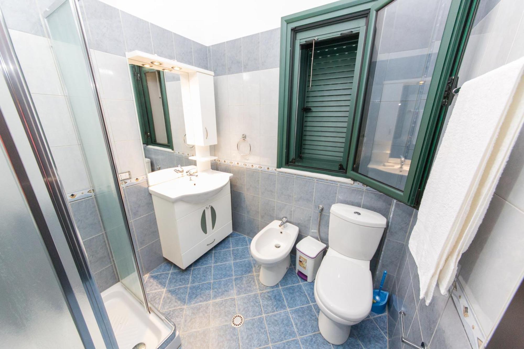 Hotel Artisti Vlore Ruang foto
