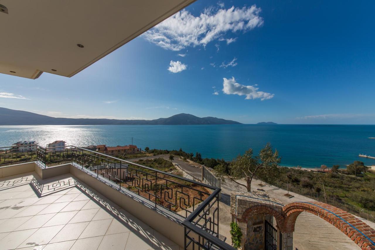 Hotel Artisti Vlore Bagian luar foto